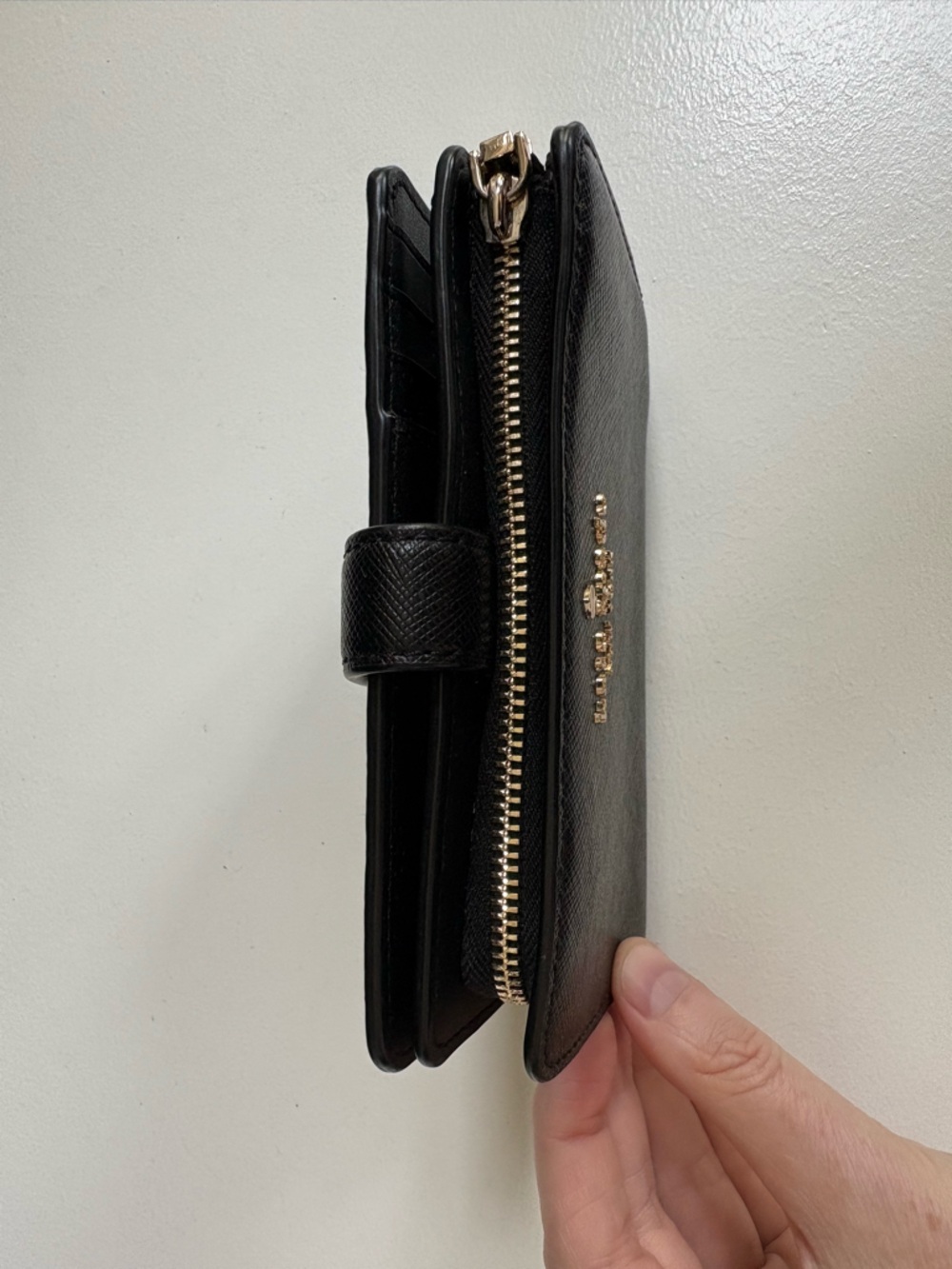 Kate Spade Black Leather Bi-Fold Wallet Medium - Picture 6 of 8